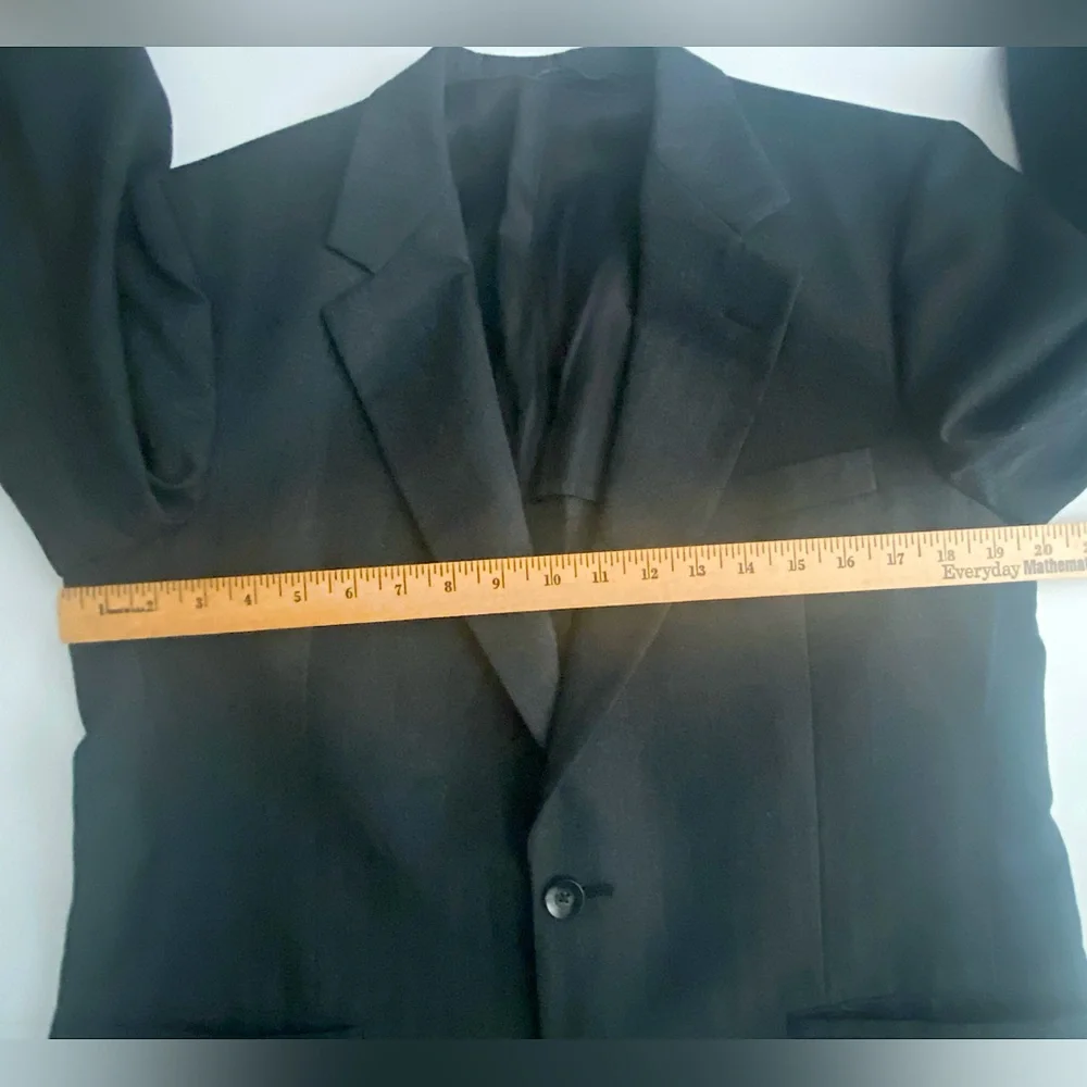 Vintage Burberrys Subtle Striped Dark Gray Sport Coat